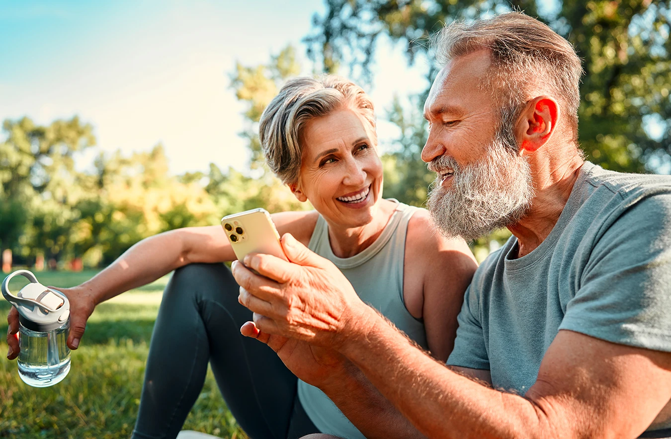 A Complete Guide to Hearing Aids with Health Tracking